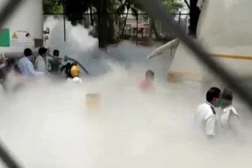 மகாராஷ்டிராவில் ஆக்சிஜன் நிரப்பியபோது வாயு கசிந்து 22 பேர் உயிரிழப்பு