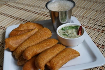 டீ குடிக்கும்போது சாப்பிடகூடாத 5 உணவுகள் - இவ்வளவு பிரச்சனைகள் இருக்கா?