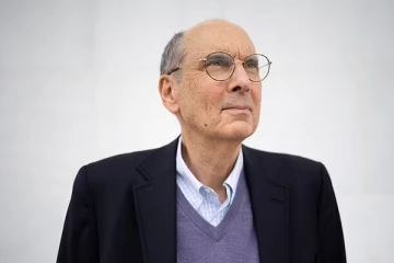 ஜான்சன் அண்ட் ஜான்சன் நிறுவனம் மீது மற்றொரு குற்றச்சாட்டு: எச்சரித்த மருத்துவரை நிறுவனம் மிரட்டியதாகவும் புகார்