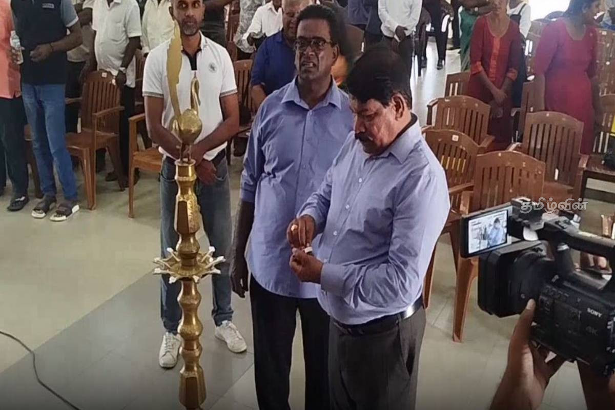 மருதங்கேணியில் அதிகாரத்திலுள்ளவர்களுடன் மக்கள் நேரடி சந்திப்பு | People S Direct Meeting Power In Maruthankerni மருதங்கேணியில் அதிகாரத்திலுள்ளவர்களுடன் மக்கள் நேரடி சந்திப்பு | People S Direct Meeting Power In Maruthankerni
