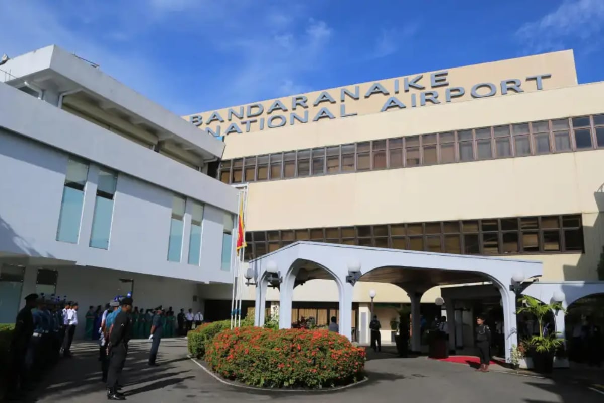 டுபாயில் பணியாற்றும் ஆசிரியர் கட்டுநாயக்க விமான நிலையத்தில் கைது | Dubai Teacher Arrested In Bia