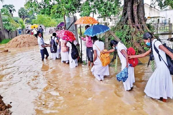 Weather impact on 1000 schools Weather impact on 1000 schools