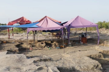 யாழ் செம்மணியில் இன்றும் 4 எலும்புக் கூட்டுத் தொகுதிகள் ; அச்சத்தில் மக்கள்