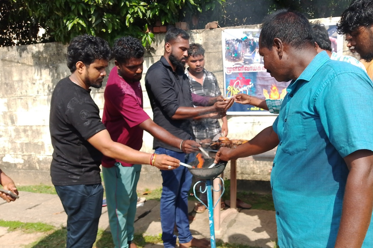 வலி நிறைந்த முள்ளிவாய்க்கால் நினைவேந்தல் கல்முனையிலும் அனுஷ்டிப்பு | Memorial Service For Mullivaikkal At Kalmunai