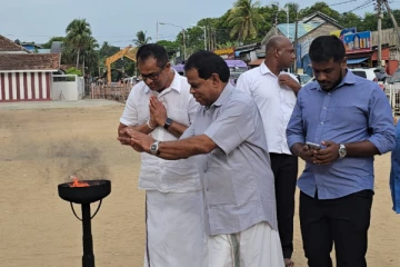 யாழ்ப்பாணத்திற்கு சபாநாயகர் திடீர் விஜயம் ; நல்லூர் கந்தசுவாமி கோவிலில் வழிபாடு