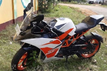 வீடு புகுந்து மோட்டார் சைக்கிள் திருடியவர்களில் ஒருவர் கைது