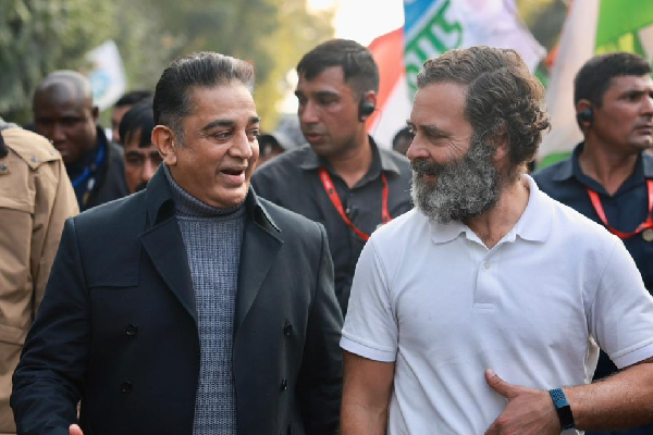 ஆளும் கட்சி பற்றி கவலை இல்லை - ராகுல்காந்தியின் யாத்திரை கூட்டத்தில் கமல்ஹாசன் பேச்சு | Crisis In The Constitution Kamal Haasan