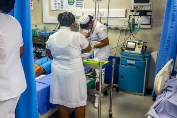 பாடசாலையில் மாணவர்கள் அடிதடியில் நேர்ந்த விபரிதம்