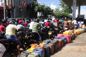 ඉන්ධන පෝලිම් අවසන්..බෙදාහැරීම සම්බන්ධයෙන් විශේෂ දැනුම් දීමක්..