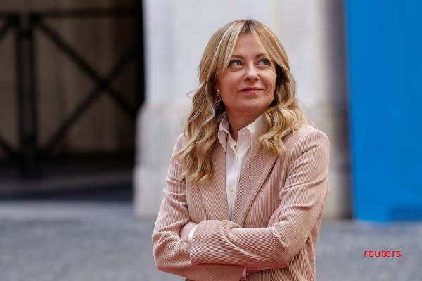 புலம்பெயர் மக்களுக்கு எதிராக கடற்படையை களமிறக்க ஐரோப்பிய நாடொன்று முடிவு | Naval Blockades Against Migrants