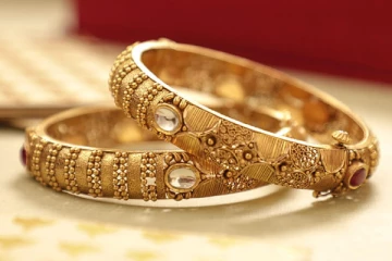 சற்று இறக்கம் காட்டிய தங்கம் விலை - எவ்வளவு தெரியுமா?