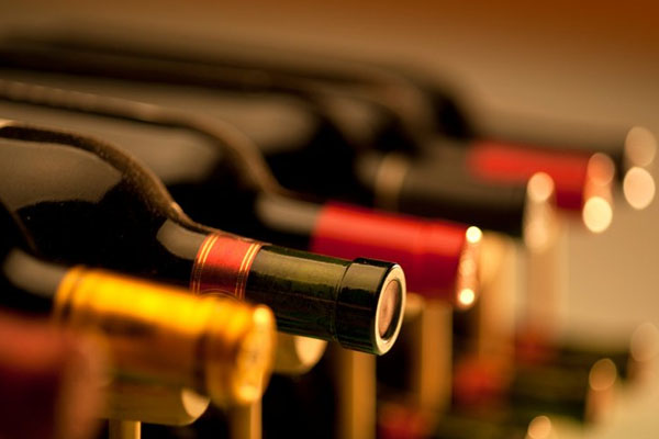 மதுபான நிறுவனங்களுக்கு இரு வார கால அவகாசம் | Two Weeks Time Limit For Liquor Companies