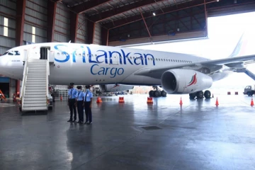 கட்டுநாயக்க விமான நிலையத்தில் விதிக்கப்பட்ட தடை