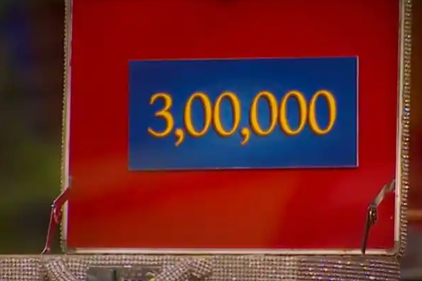 நடிகர் சரத்குமாரின் அதிரடி என்ட்ரியால் பிக் பாஸ் வீட்டில் ஏற்பட போகும் திடீர்  திருப்பம்....! | Netizens Troll Sarathkumar S Salary