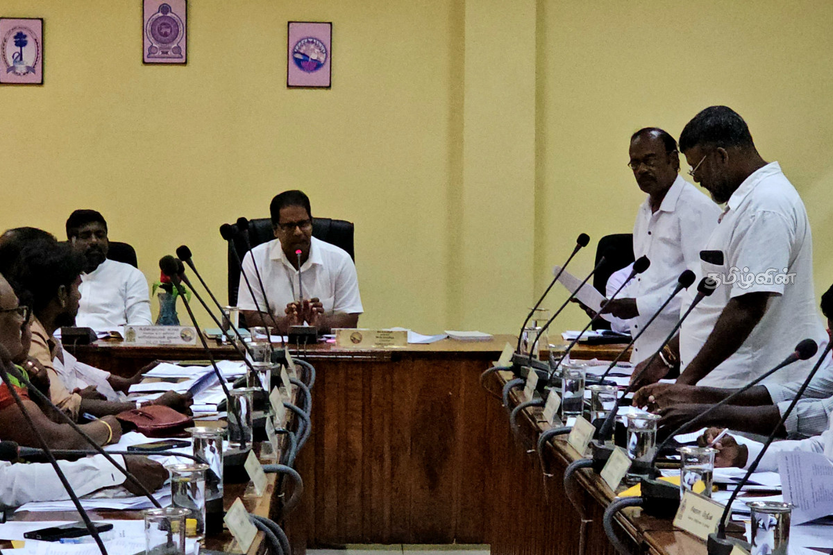 அரச உத்தியோகத்தர்களை மிரட்டுகிறாரா அர்ச்சுனா..! மானிப்பாய் தவிசாளர் பதிலால் கிளம்பிய சர்ச்சை | Controversy Sparked By Manipay Councillor Response