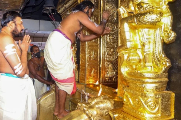 உச்சம் தொடும் தங்கம் விலை ; பிரபல ஆலயங்களில் பெரும் தொகை தங்கம் மாயம்! | Gold Missing From Sabarimala Ayyappa Temple