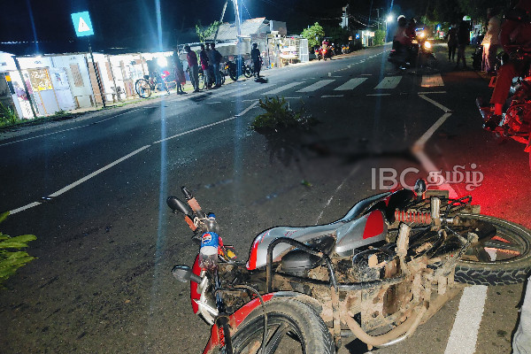 திருகோணமலையில் பரிதாபமாக பலியான குடும்பஸ்தர்! | One Dead In Trincomalee Motorcycle Accident