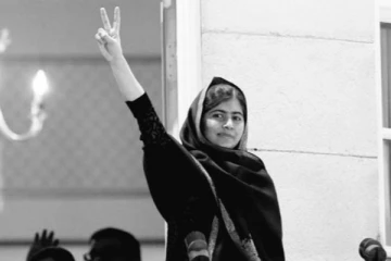 10 ஆண்டுகளுக்கு பின்.. பாகிஸ்தான் விரைந்த மலாலா யூசப்சாய் - ஏன்?