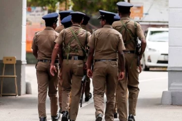 திருகோணமலையில் சந்தேகத்திற்கிடமான முறையில் செயற்பட்ட இருவர் கைது