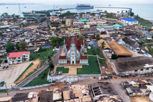 பூமியின் மையத்தில் இருக்கும் நாடு எது? விசித்திரமான விபரம் இதோ | The Country At The Middle Of The Earth Details பூமியின் மையத்தில் இருக்கும் நாடு எது? விசித்திரமான விபரம் இதோ | The Country At The Middle Of The Earth Details