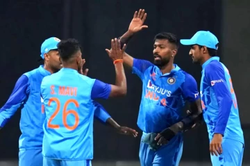 கடைசி ஓவரில் மிரட்டிவிட்ட இந்தியா! 2 ஓட்டங்களில் திரில் வெற்றி