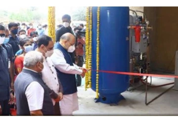 நாடே செத்துக் கொண்டிருக்க... இந்த நேரத்தில் இது தேவையா? கடும் கோபத்தில் இந்திய மக்கள்