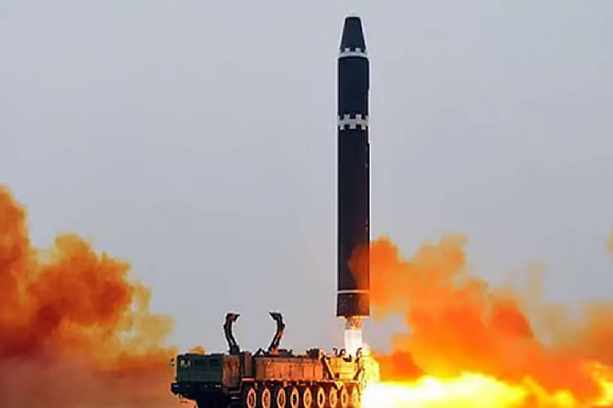 அதிரடி காட்டும் வடகொரியா ; மின்சார கட்டமைப்பை முடக்கும் ஆயுதங்கள் | North Korea Shows Off Weapons Disable Electrical