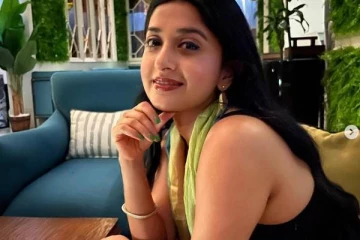 40 வயதில் எல்லைமீறும் மீரா ஜாஸ்மின்? புகைப்படத்தை பார்த்து முகம்சுளிக்கும் ரசிகர்கள்..