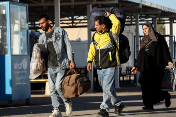 ஆப்கானிஸ்தானில் பசியால் வாடும் குடும்பங்கள் ; ஐ.நா. அறிக்கை அதிர்ச்சி தகவல் | Families Starving In Afghanistan Un Report