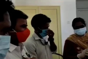 சென்னை அரசு மருத்துவமனையில் கொரோனா தடுப்பூசி போட லஞ்சம் பெற்ற ஊழியர்கள்....