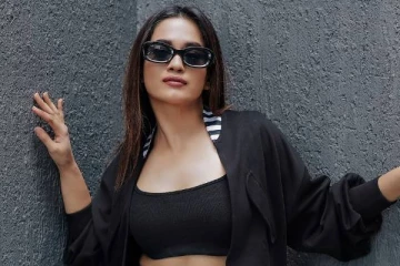 பாண்டியன் ஸ்டோர்ஸ் நடிகை காவியாவா இது!! மாடர்ன் ஆடையில் வெளியிட்ட புகைப்படங்கள்..