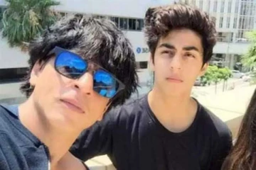 சொகுசுக் கப்பலில் நடந்த போதை விருந்து : போலீஸ் விசாரணையில் வசமாக சிக்கிய ஷாருக்கான் மகன்