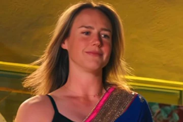 புடவையில் நம்ம ஊர் ஹீரோயின்களுக்கே டப் கொடுத்த ஆஸ்திரேலியா கிரிக்கெட் வீராங்கனை Ellyse Perry