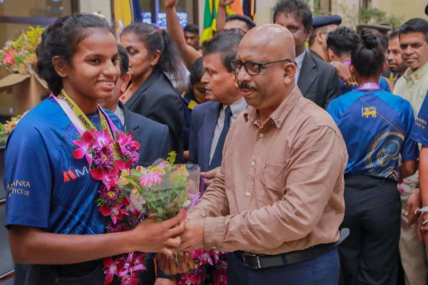 தெற்காசிய தடகள சாம்பியன்ஷிப்பில் இரண்டாம் இடம்: இலங்கை அணிக்கு வரவேற்பு | Srilanka Second Place In South Asian Athletics தெற்காசிய தடகள சாம்பியன்ஷிப்பில் இரண்டாம் இடம்: இலங்கை அணிக்கு வரவேற்பு | Srilanka Second Place In South Asian Athletics