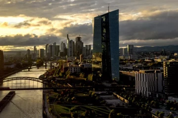 மக்கள் அன்றாடம் பொருட்கள் வாங்குவது குறைந்துள்ளதால் பாதிக்கப்பட்டுள்ள ஜேர்மன் பொருளாதாரம்