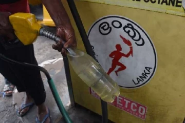 வாகனதாரிகளுக்கு மீண்டுமொரு அதிர்ச்சி தகவல் -அதிகரிக்கும் பெற்றோல், டீசல் விலை?