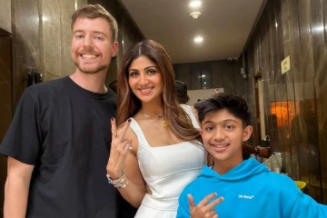 இந்திய நடிகையுடன் உலகின் நம்பர் 1 youtuber! வைரலாகும் ஸ்டில்கள்