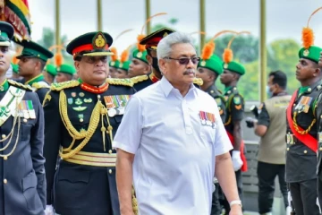 பலத்த பாதுகாப்புடன் கோடீஸ்வரருக்கு இறுதி அஞ்சலி செலுத்திய கோட்டாபய