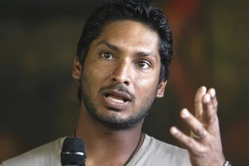 இலங்கை மக்கள் மிகவும் கடினமான காலத்தில்: குமார் சங்கக்கார