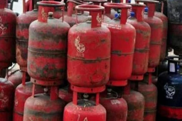 எரிவாயு சிலிண்டர்களை பதுக்கினால் '1977' இற்கு அழைக்கலாம்!