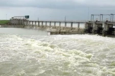 இரணைமடு குளத்தின் 6 வான்கதவுகள் திறப்பு