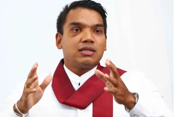 හිටපු අමාත්‍ය නාමල් රාජපක්ෂ විශේෂ ප්‍රකාශයක් කරයි..