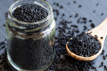 இயற்கை மருந்து கருஞ்சீரகம்: உடல் எடை குறைப்பு, சர்க்கரை, மூட்டு வலிக்கு நிரந்தர தீர்வு!