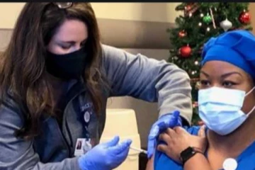 தடுப்பூசியை எடுத்துக்கொண்டவர்கள் முகக்கவசம் அணிய தேவை இல்லை