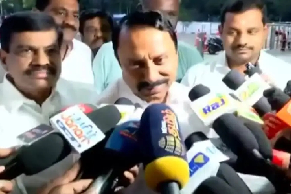 செங்கோட்டையன் அடித்த திடீர் பல்டி; பொறுத்திருந்து பாருங்க - பரபரப்பு தகவல் | Sengottaiyan About Admk Allaince Sasikala Ttv