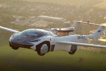 සියල්ල පුදුම කරමින් වෙළඳ පොළට ආපු පියාසර කරන කාර් එක මෙන්න..සියල්ල උඩුයටිකුරු කරයි.