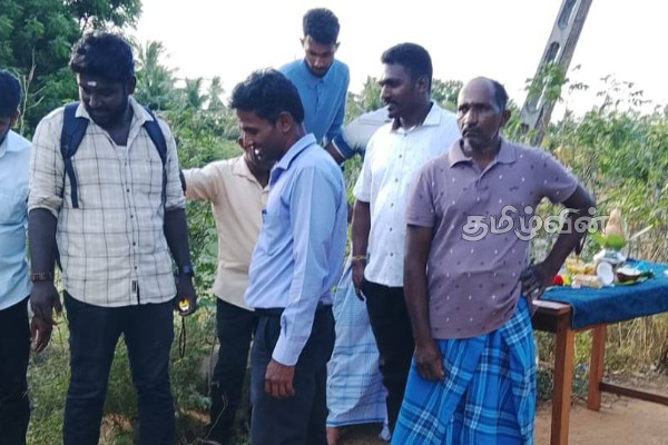 முல்லைத்தீவில் வீதி அபிவிருத்தி ஒப்பந்ததாரர் தலைமறைவு! | Road Development Contractor In Mullaitivu Missing