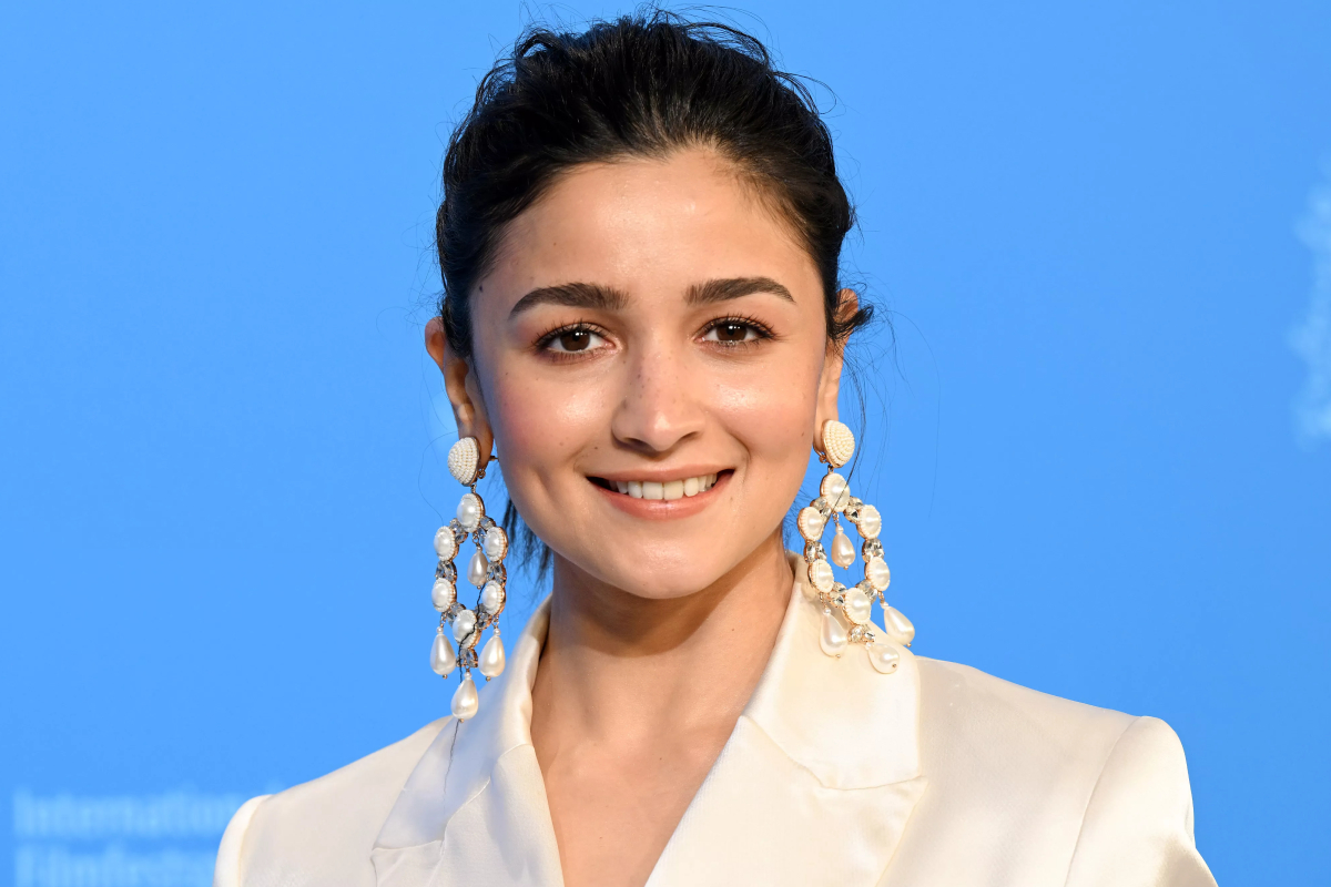 ஆலியா பட்டின் சொத்து மதிப்பு.. அடேங்கப்பா இத்தனை கோடியா | Alia Bhatt Net Worth ஆலியா பட்டின் சொத்து மதிப்பு.. அடேங்கப்பா இத்தனை கோடியா | Alia Bhatt Net Worth