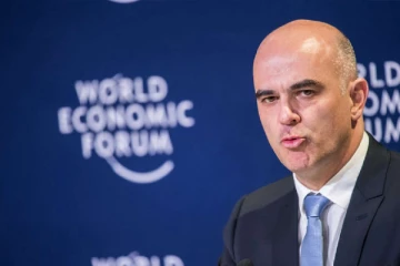 இரட்டை வேடம்... தடை செய்யப்பட்ட பகுதிக்குள் நுழைந்த சுவிஸ் உள்துறை அமைச்சர் மீது பரபரப்புக் குற்றச்சாட்டு