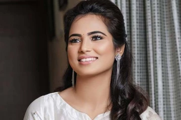 தலைகீழாக நின்ற பிக்பாஸ் ரம்யா: பேரதிர்ச்சியை ஏற்படுத்திய காணொளி